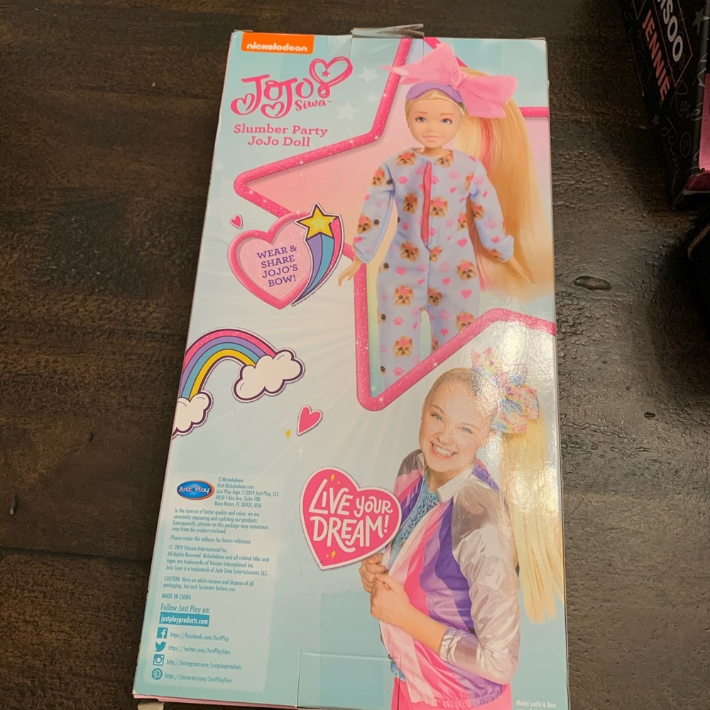Jojo sues slumber doll - Picture 2 of 2